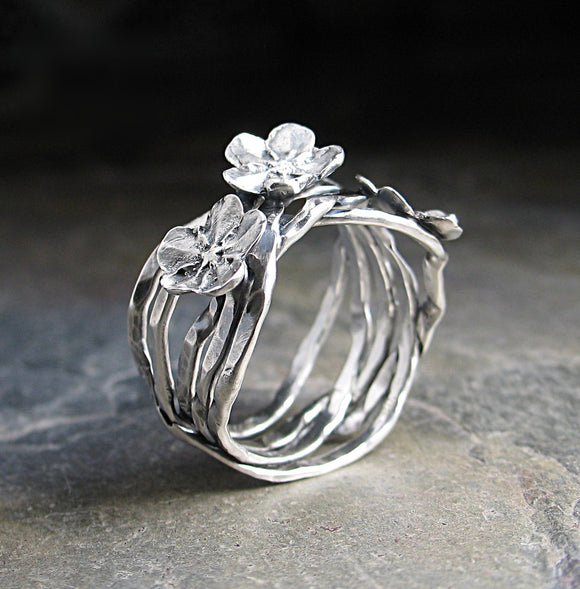 Forget-me-not Vine Ring